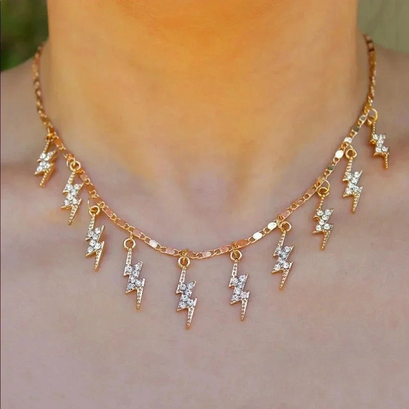 NEW! 18K Gold Plated Box Chain CZ Lightening Bolt Charm Tassel Choker Necklace - Picture 1 of 6